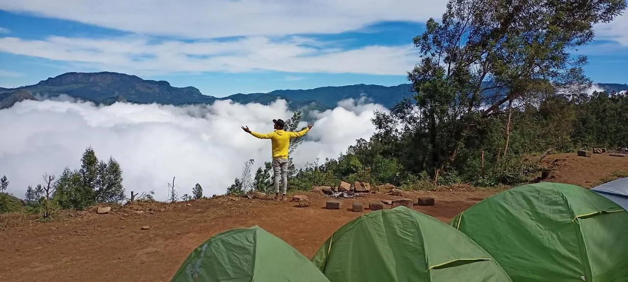 Kolukkumalai Eco Village Suryanelli Hotel